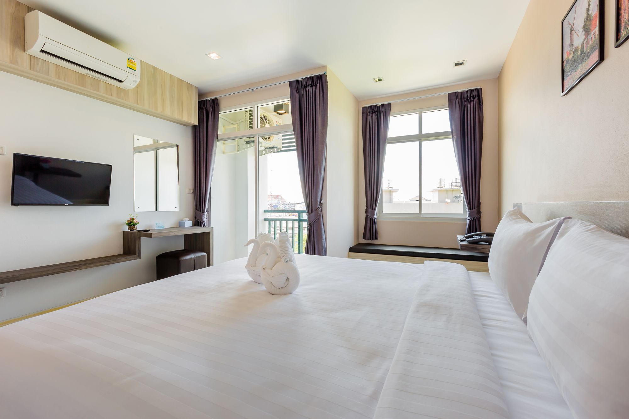 Evergreen Suite Hotel Surat Thani Buitenkant foto