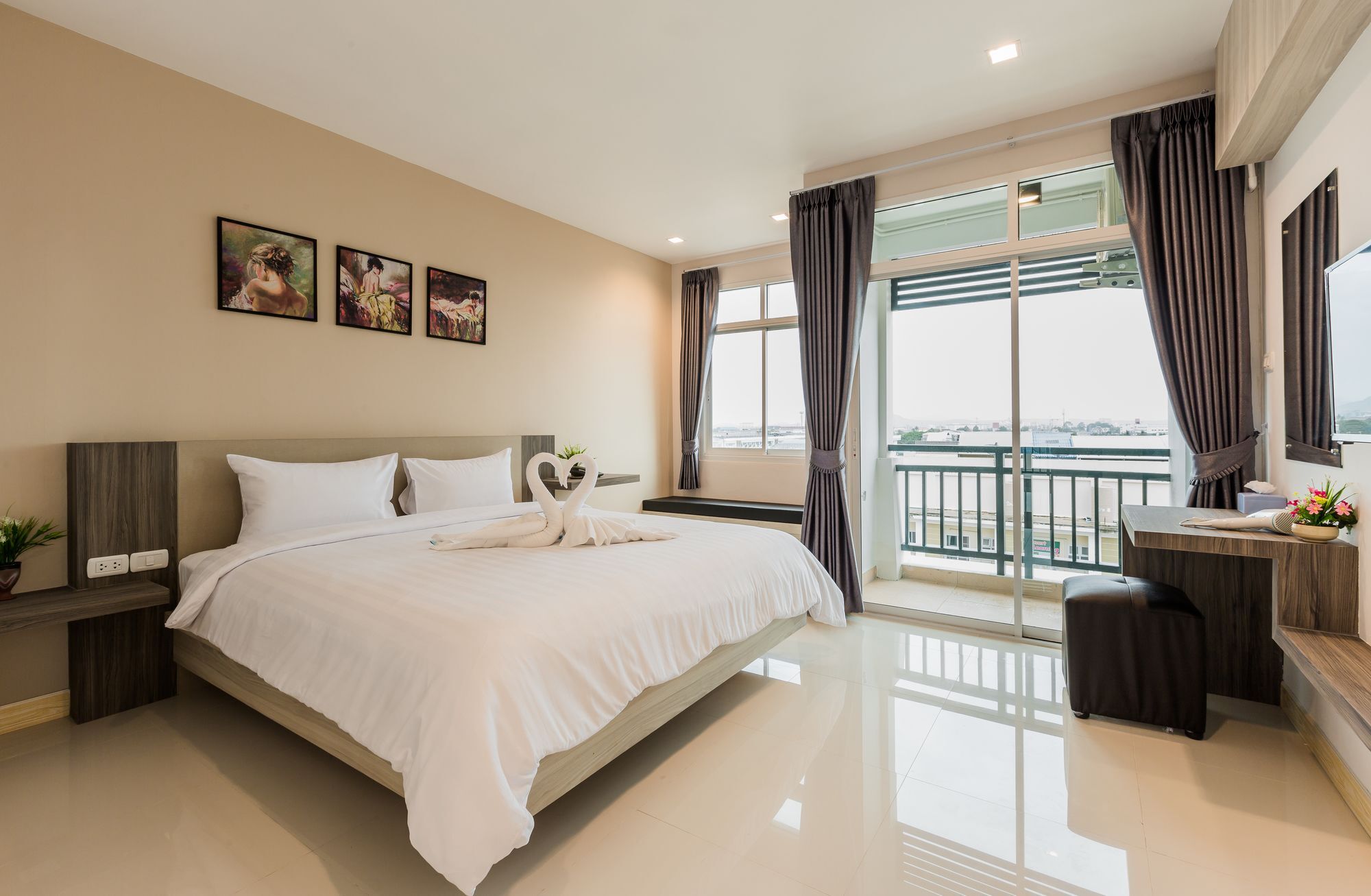 Evergreen Suite Hotel Surat Thani Buitenkant foto